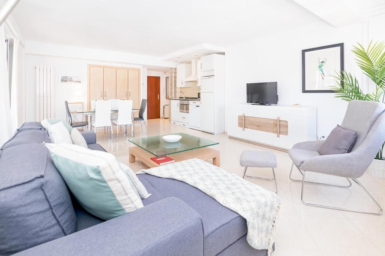 Ferienwohnung Bhost - Paseo De La Malagueta Málaga Exterior foto
